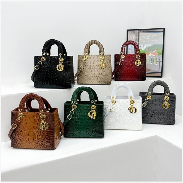 LOTTIE - Image 5